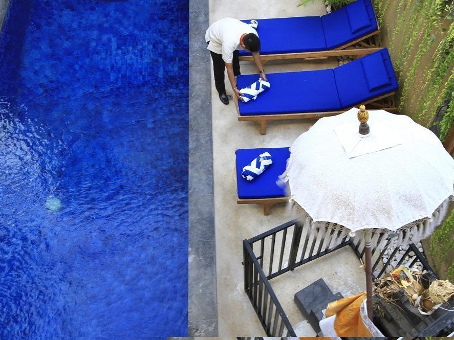Kubu Anyar Hotel Kuta  Exterior photo