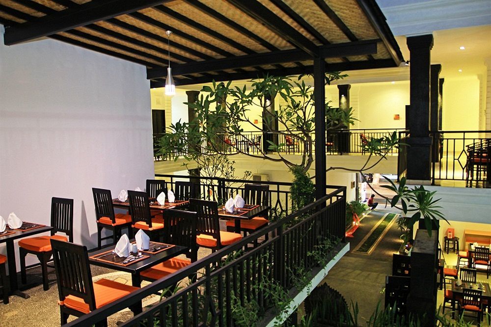 Kubu Anyar Hotel Kuta  Exterior photo