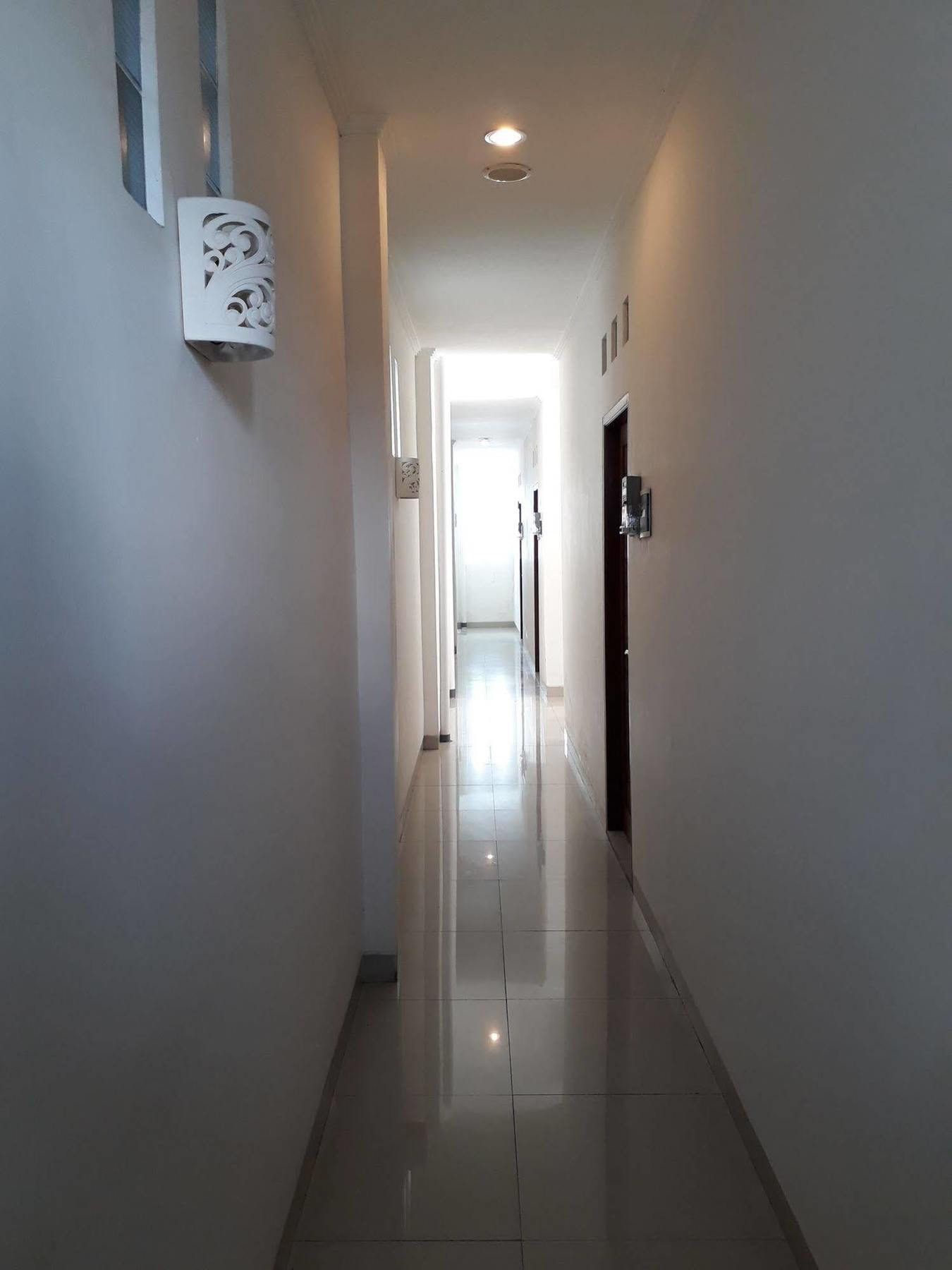Kubu Anyar Hotel Kuta  Exterior photo